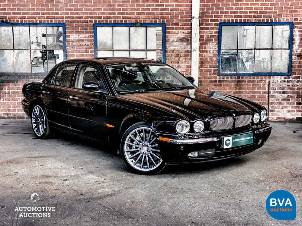 Jaguar XJR 4.2 V8 396pk 2003 -Org. NL-, 72-ND-VD