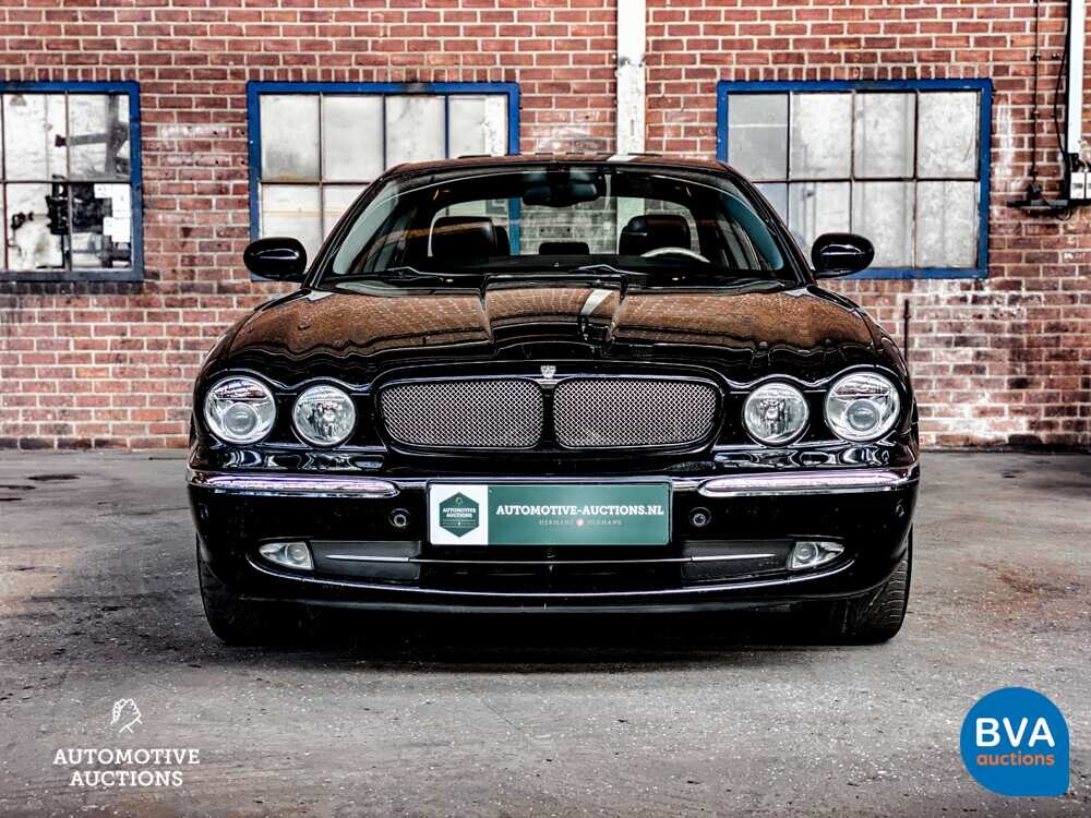 Jaguar XJR 4.2 V8 396pk 2003 -Org. NL-, 72-ND-VD