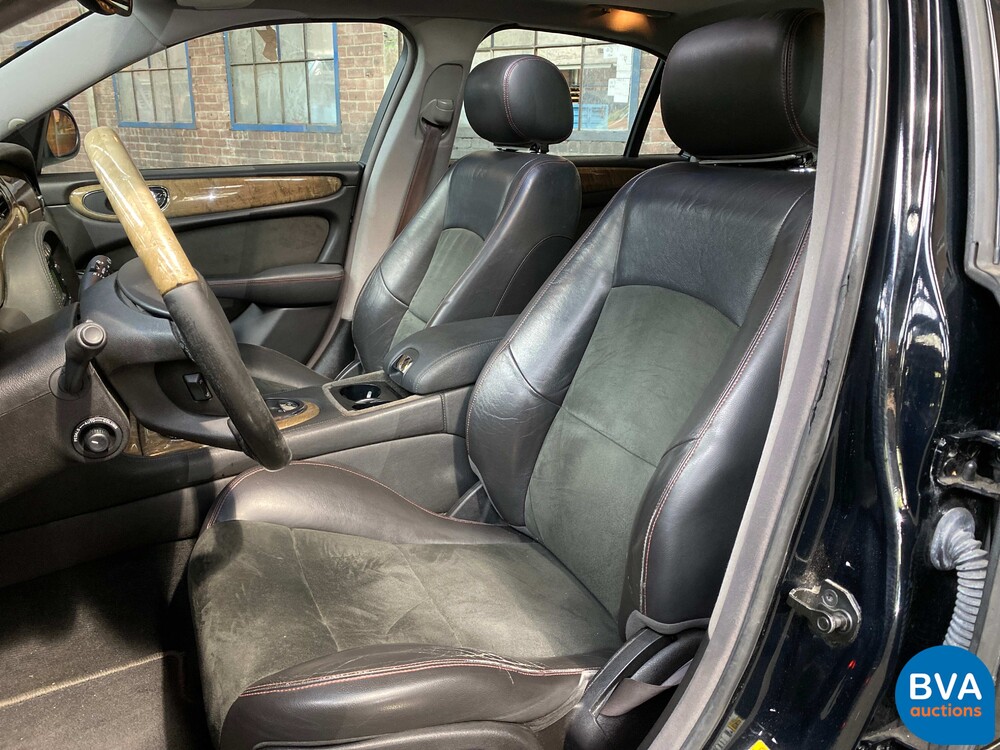 Jaguar XJR 4.2 V8 396pk 2003 -Org. NL-, 72-ND-VD