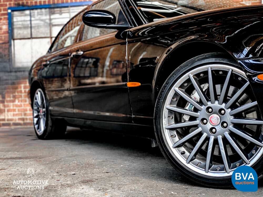 Jaguar XJR 4.2 V8 396pk 2003 -Org. NL-, 72-ND-VD