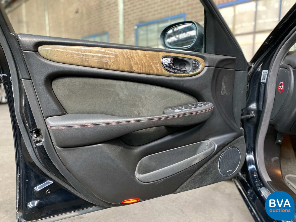 Jaguar XJR 4.2 V8 396pk 2003 -Org. NL-, 72-ND-VD