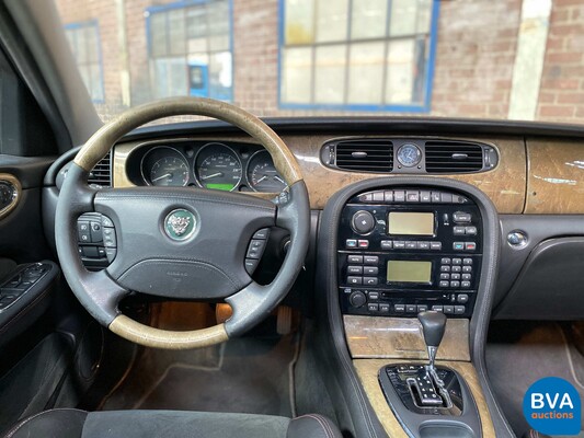 Jaguar XJR 4.2 V8 396pk 2003 -Org. NL-, 72-ND-VD