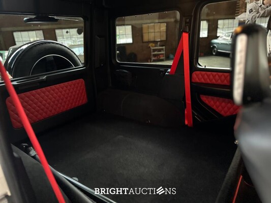 Mercedes-Benz G63 AMG Edition 463 5.5 V8 4Matic 571pk 2017 DESIGNOSMOKED GLASS REAR, R.END DOOR & LUGG. COMP.WINDOWS