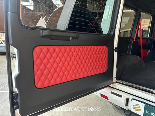 Mercedes-Benz G63 AMG Edition 463 5.5 V8 4Matic 571pk 2017 DESIGNOSMOKED GLASS REAR, R.END DOOR & LUGG. COMP.WINDOWS
