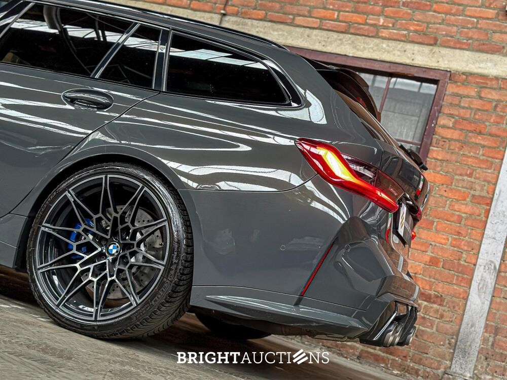 BMW M3 Competition Touring xDrive 510pk 2023 - AKRAPOVIC - FACELIFT - (Origineel-NL + 1e Eigenaar) 3-serie G81, NL-Kenteken