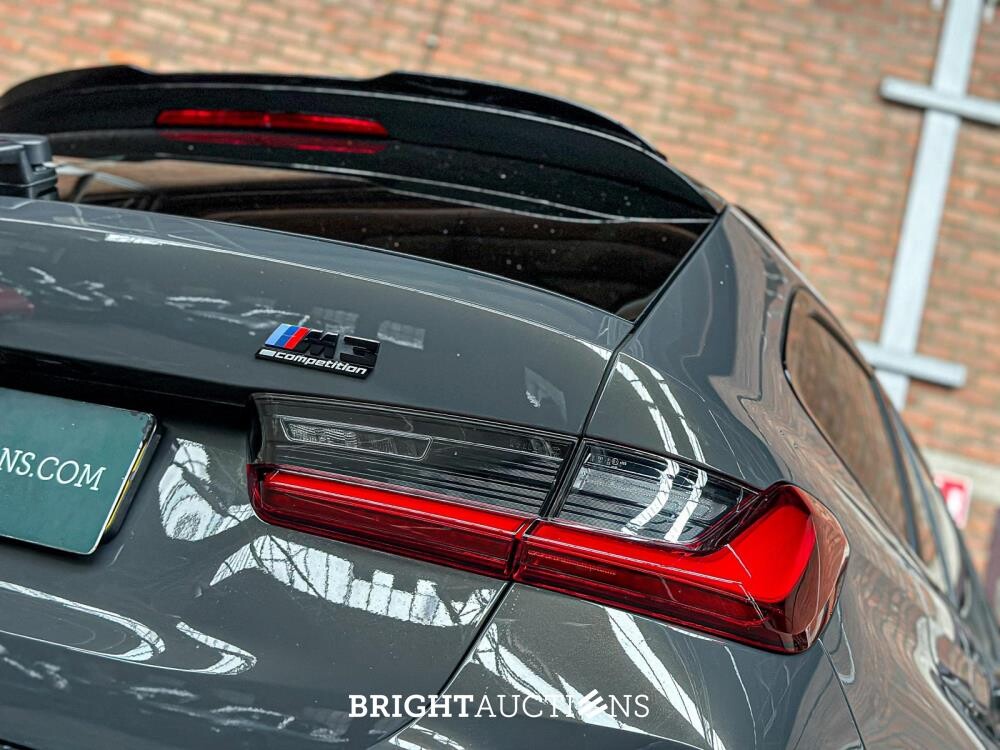 BMW M3 Competition Touring xDrive 510pk 2023 - AKRAPOVIC - FACELIFT - (Origineel-NL + 1e Eigenaar) 3-serie G81, NL-Kenteken