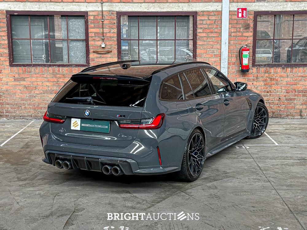 BMW M3 Competition Touring xDrive 510pk 2023 - AKRAPOVIC - FACELIFT - (Origineel-NL + 1e Eigenaar) 3-serie G81, NL-Kenteken