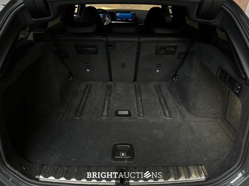 BMW M3 Competition Touring xDrive 510pk 2023 - AKRAPOVIC - FACELIFT - (Origineel-NL + 1e Eigenaar) 3-serie G81, NL-Kenteken