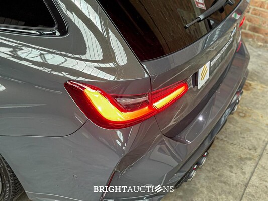 BMW M3 Competition Touring xDrive 510pk 2023 - AKRAPOVIC - FACELIFT - (Origineel-NL + 1e Eigenaar) 3-serie G81, NL-Kenteken