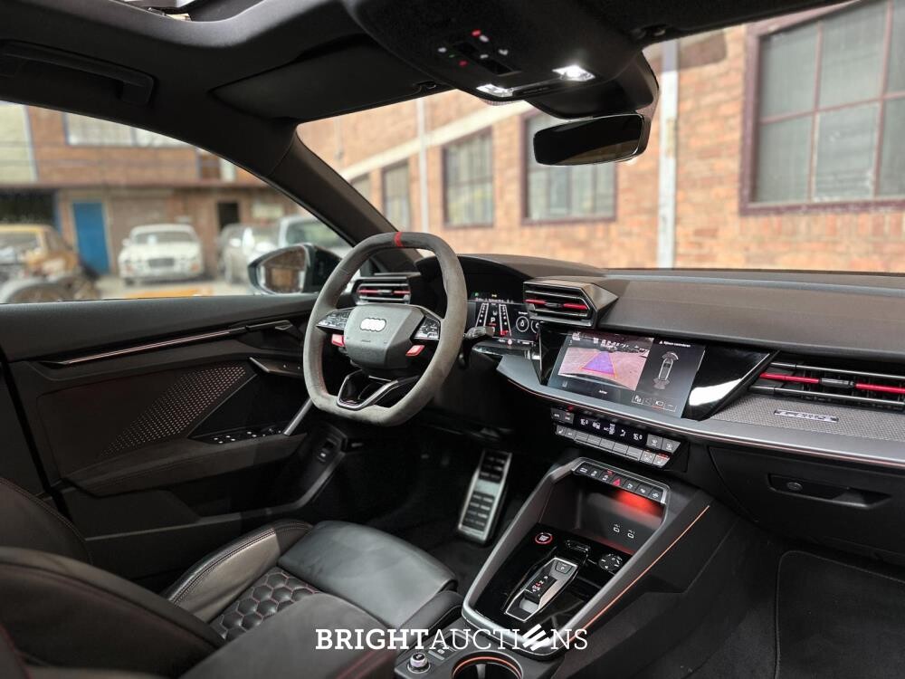 Audi RS3 Sportback 2.5 TFSI Quattro 400pk 2024 NIEUW-MODEL, NL-Kenteken