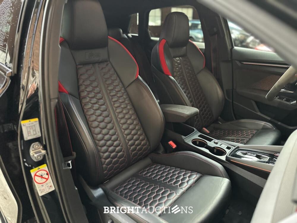 Audi RS3 Sportback 2.5 TFSI Quattro 400pk 2024 NIEUW-MODEL, NL-Kenteken