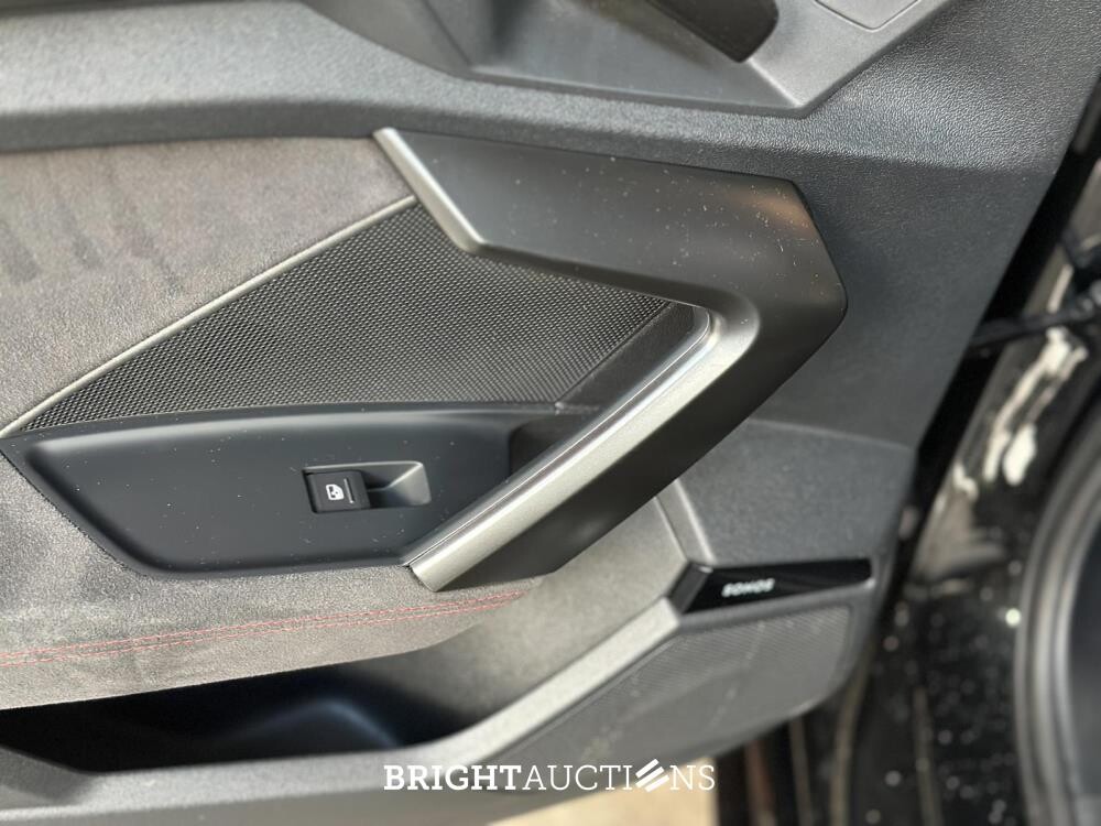 Audi RS3 Sportback 2.5 TFSI Quattro 400pk 2024 NIEUW-MODEL, NL-Kenteken
