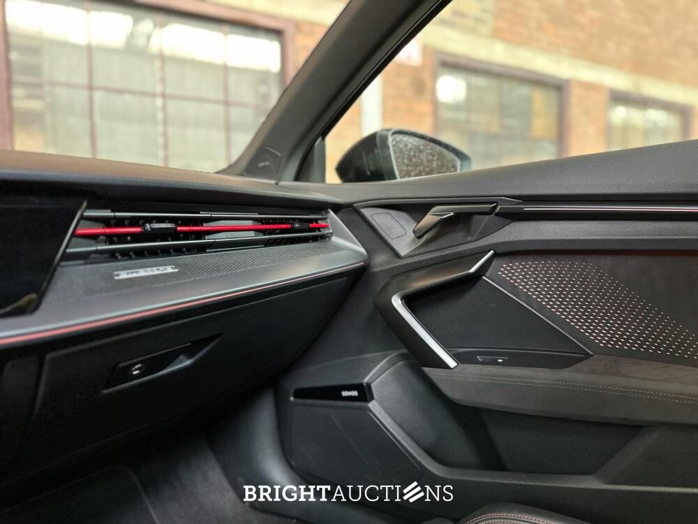 Audi RS3 Sportback 2.5 TFSI Quattro 400pk 2024 NIEUW-MODEL, NL-Kenteken