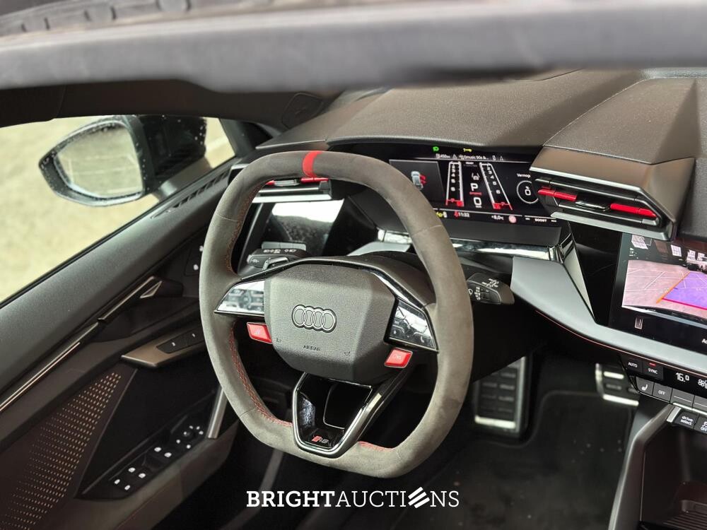 Audi RS3 Sportback 2.5 TFSI Quattro 400pk 2024 NIEUW-MODEL, NL-Kenteken
