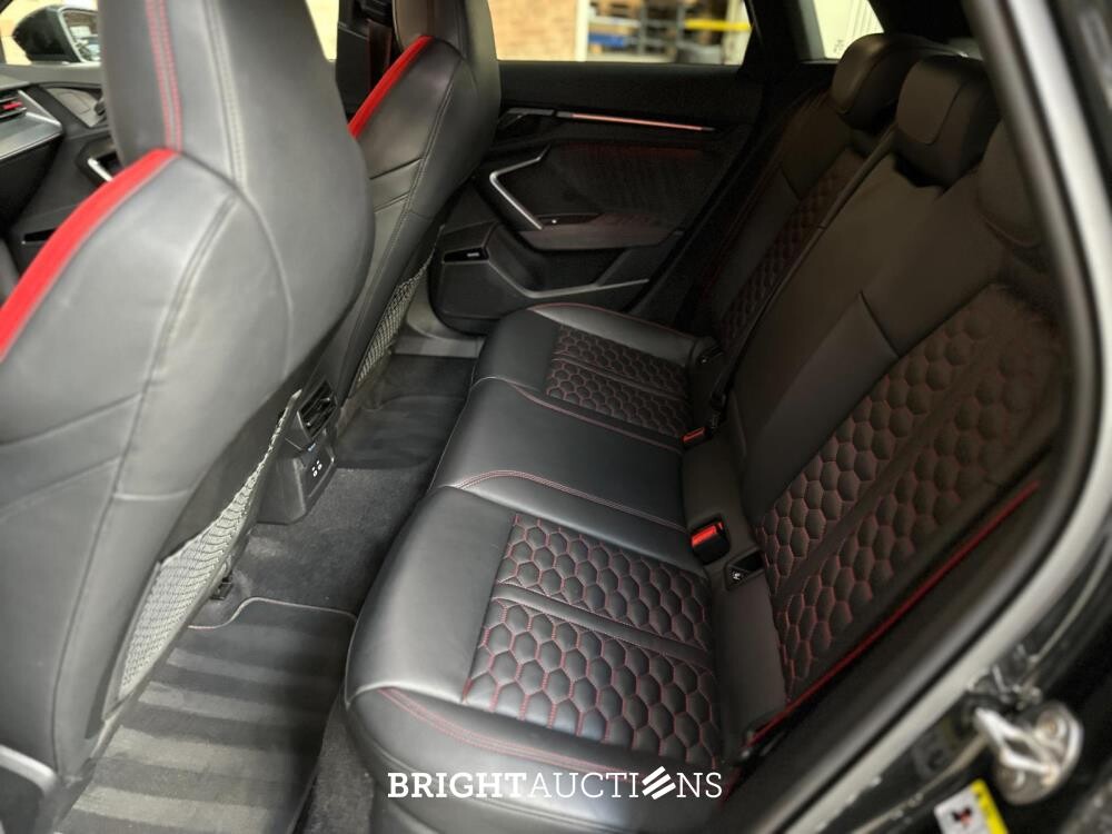Audi RS3 Sportback 2.5 TFSI Quattro 400pk 2024 NIEUW-MODEL, NL-Kenteken