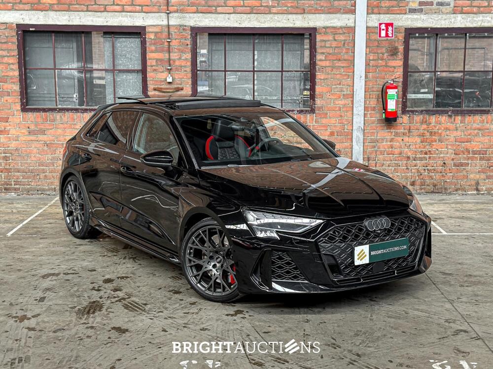 Audi RS3 Sportback 2.5 TFSI Quattro 400pk 2024 NIEUW-MODEL, NL-Kenteken