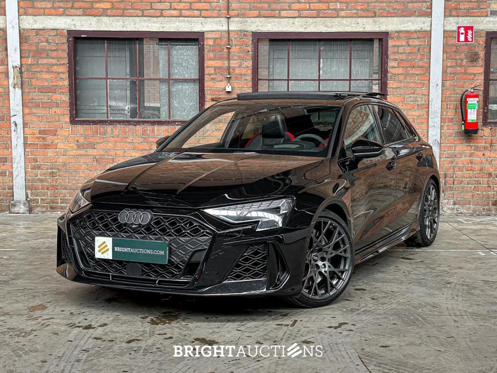 Audi RS3 Sportback 2.5 TFSI Quattro 400pk 2024 NIEUW-MODEL, NL-Kenteken