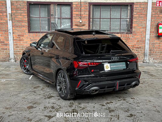 Audi RS3 Sportback 2.5 TFSI Quattro 400pk 2024 NIEUW-MODEL, NL-Kenteken