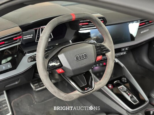 Audi RS3 Sportback 2.5 TFSI Quattro 400pk 2024 NIEUW-MODEL, NL-Kenteken