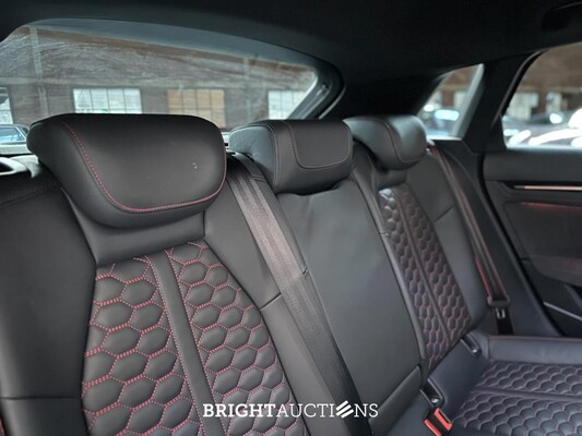Audi RS3 Sportback 2.5 TFSI Quattro 400pk 2024 NIEUW-MODEL, NL-Kenteken