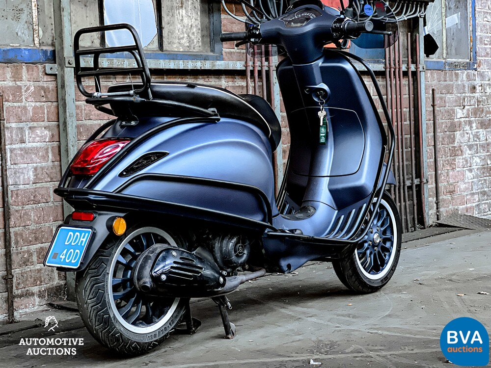 *Custom Color* Piaggio Vespa sprint 2016, DDH-40-D