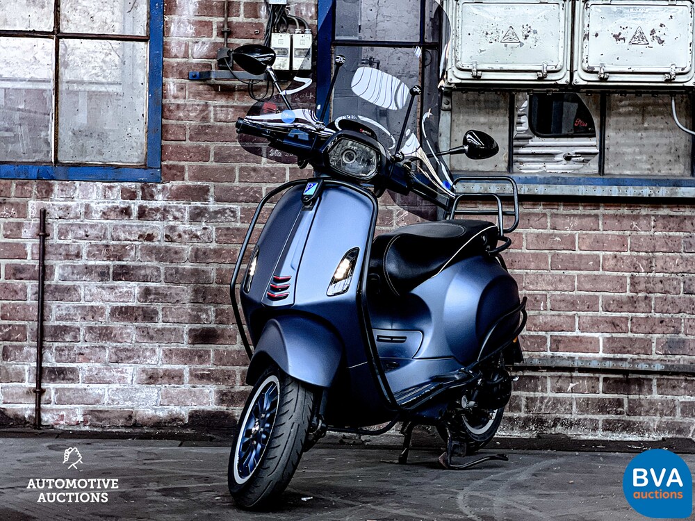 *Custom Color* Piaggio Vespa sprint 2016, DDH-40-D