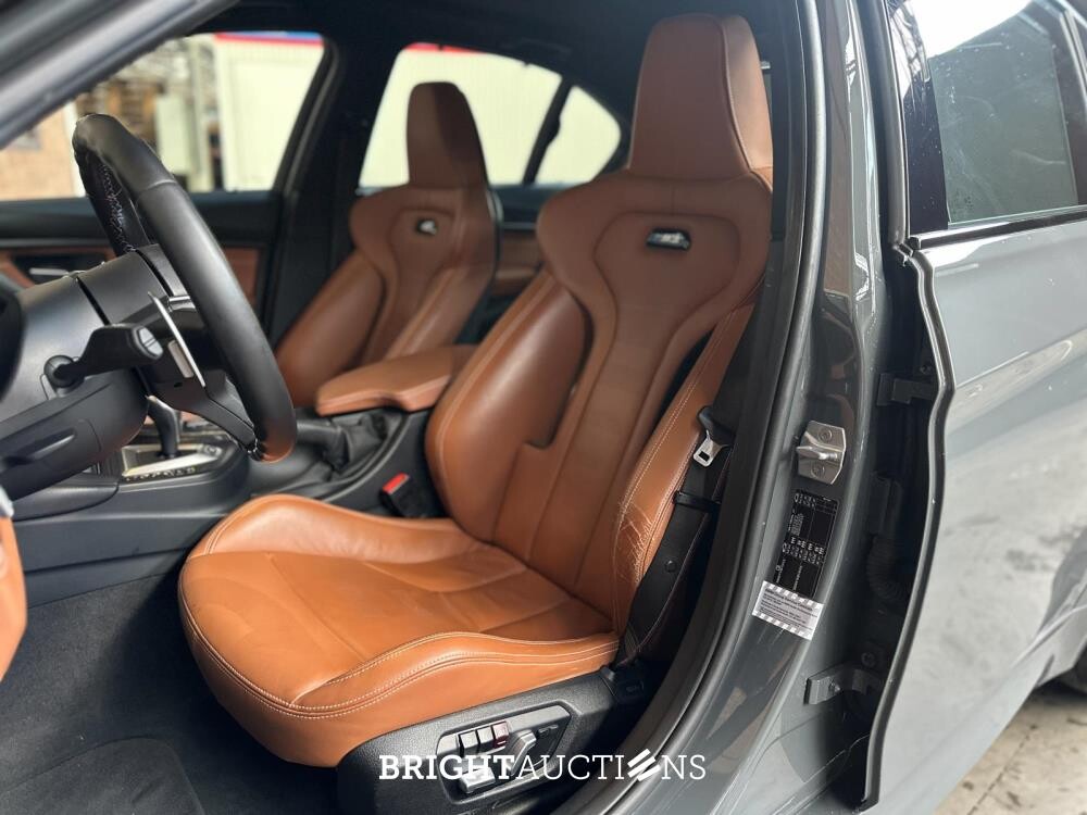 BMW M3 Competition DCTA 450pk 2019 - Grigio Telesto - CARBON - (Origineel-NL) 3-serie F80, NL-Kenteken
