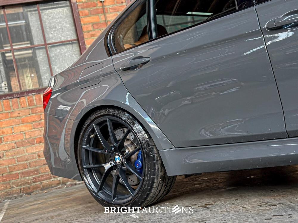 BMW M3 Competition DCTA 450pk 2019 - Grigio Telesto - CARBON - (Origineel-NL) 3-serie F80, NL-Kenteken