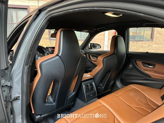 BMW M3 Competition DCTA 450pk 2019 - Grigio Telesto - CARBON - (Origineel-NL) 3-serie F80, NL-Kenteken