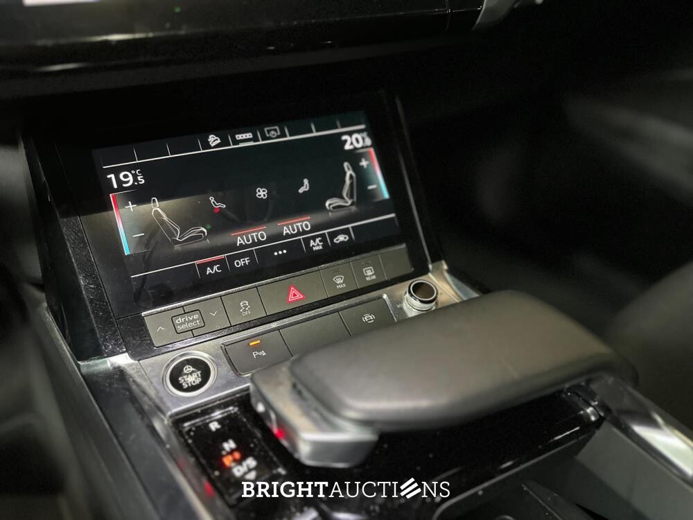 Audi E-tron Sportback 50 quattro edition 71 kWh 313pk 2020 (Origineel-NL), K-130-HS