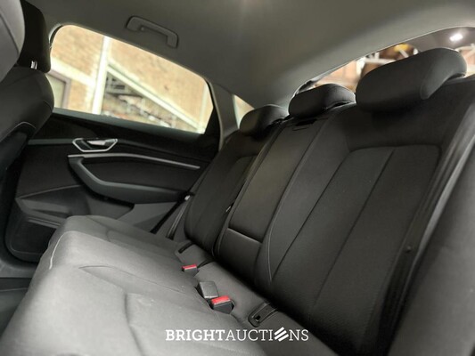 Audi E-tron Sportback 50 quattro edition 71 kWh 313pk 2020 (Origineel-NL), K-130-HS