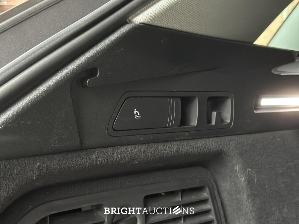 Audi E-tron 50 quattro Business edition 71 kWh 313pk 2020 (Origineel-NL+1e eigenaar), K-238-JJ