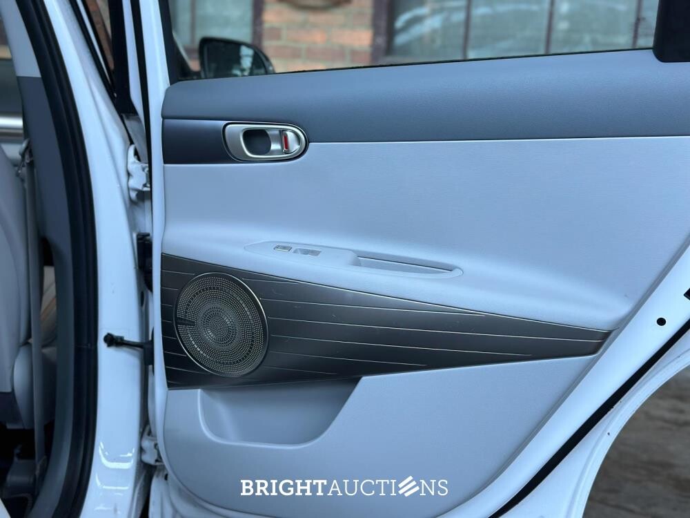 Hyundai NEXO FCEV Plus Pack 163pk 2020 (Origineel-NL), J-193-NB