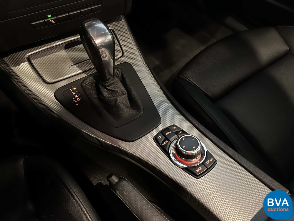 BMW 330i Coupe Automatik M-Paket 3er 272pk 2011 -Org. NL-, 79-RHP-1.