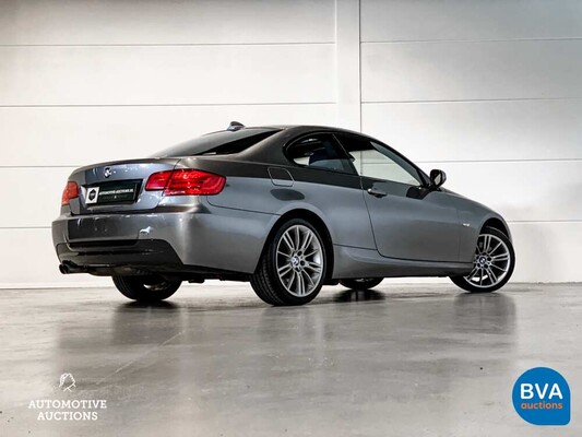 BMW 330i Coupe Automatic M-Package 3-Series 272pk 2011 -Org. NL-, 79-RHP-1.