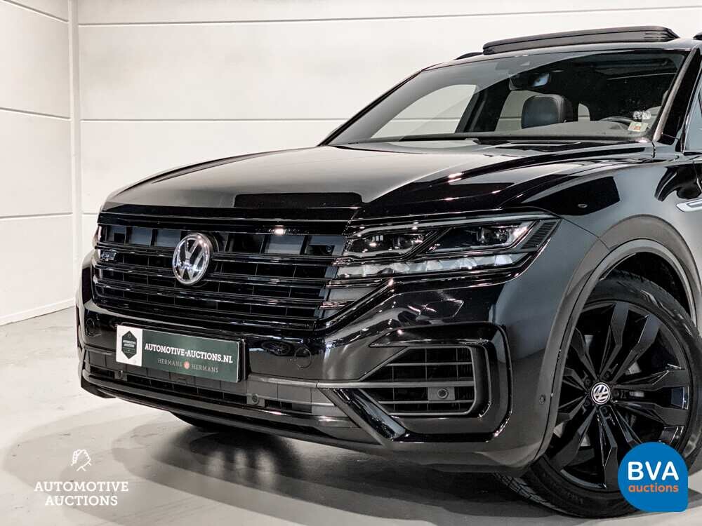 Volkswagen Touareg R-Line 286 PS 3.0TDI 2018 NEUES MODELL, XN-968-V.