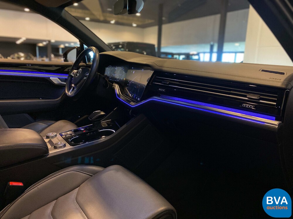 Volkswagen Touareg R-Line 286 PS 3.0TDI 2018 NEUES MODELL, XN-968-V.