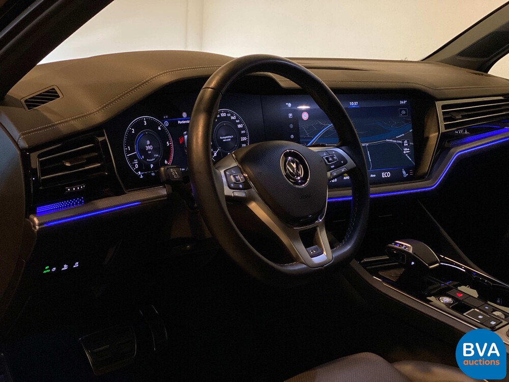 Volkswagen Touareg R-Line 286 PS 3.0TDI 2018 NEUES MODELL, XN-968-V.