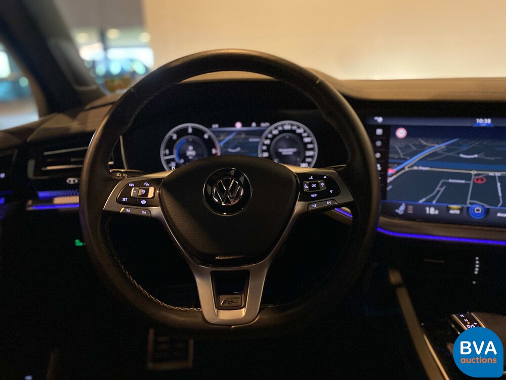 Volkswagen Touareg R-Line 286 PS 3.0TDI 2018 NEUES MODELL, XN-968-V.
