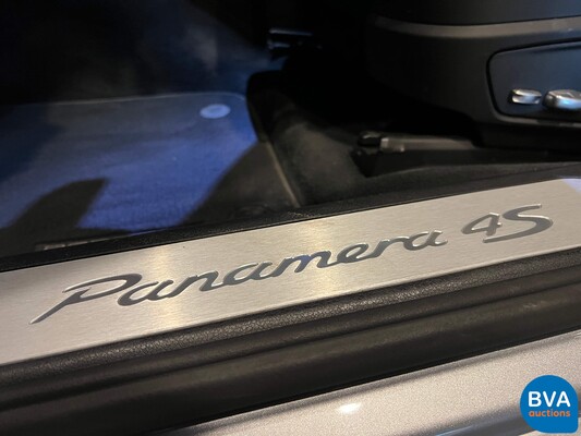 Porsche Panamera 4S Diesel 4.0 V8 421hp 2017 NW-Model, J-543-VD.