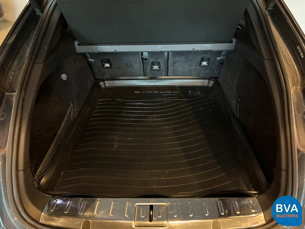 Porsche Panamera 4 Sport Turismo 3.0 330PS 2018 -Org. NL-, SL-935-G.