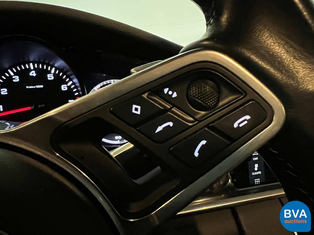 Porsche Panamera 4 Sport Turismo 3.0 330PS 2018 -Org. NL-, SL-935-G.