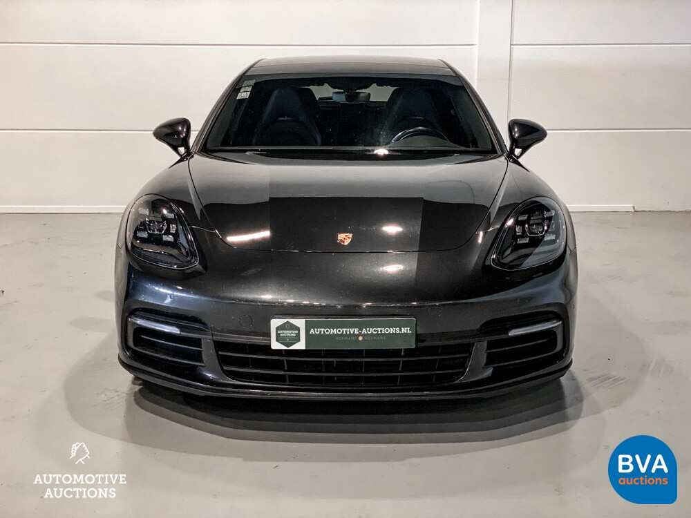 Porsche Panamera 4 Sport Turismo 3.0 330PS 2018 -Org. NL-, SL-935-G.