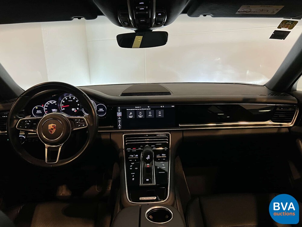 Porsche Panamera 4 Sport Turismo 3.0 330PS 2018 -Org. NL-, SL-935-G.