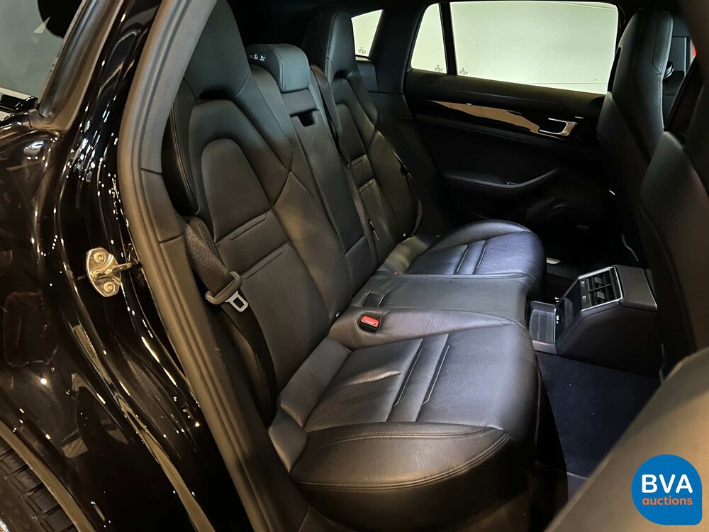 Porsche Panamera 4 Sport Turismo E-Hybrid SportChrono 462pk 2017 Plug-In Hybrid NW MODELL.