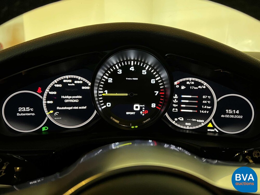 Porsche Panamera 4 Sport Turismo E-Hybrid SportChrono 462pk 2017 Plug-In Hybrid NW MODELL.