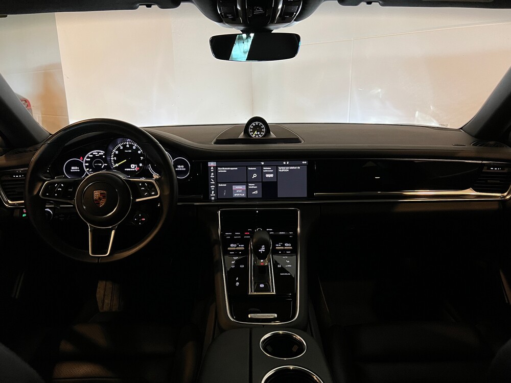 Porsche Panamera 4 Sport Turismo E-Hybrid SportChrono 462pk 2017 Plug-In Hybrid NW MODELL.