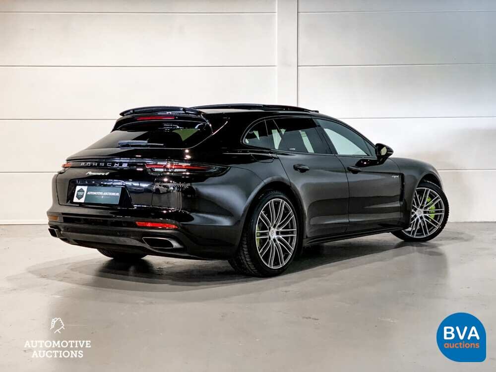 Porsche Panamera 4 Sport Turismo E-Hybrid SportChrono 462pk 2017 Plug-In Hybrid NW MODELL.