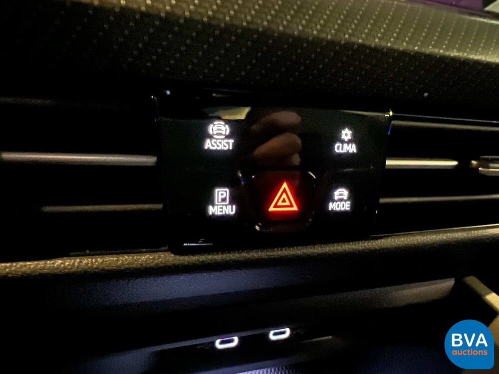 VW Golf R2.0 4Motion -NW-MODELL- 320PS Golf VIII 2021 -GARANTIE-.