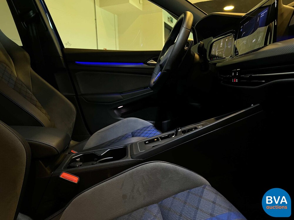 VW Golf R2.0 4Motion -NW-MODELL- 320PS Golf VIII 2021 -GARANTIE-.